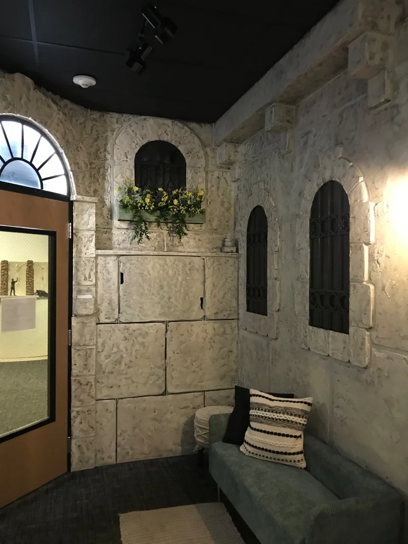 IHOPKC Israel Side Room, detail